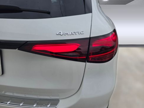 New 2026 Mercedes-Benz GLC 300 4MATIC image 11