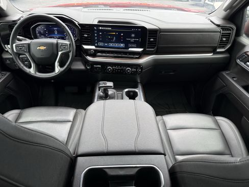 Used 2024 Chevrolet Silverado 1500 LT w/ Leather Package AWD/4WD image 26