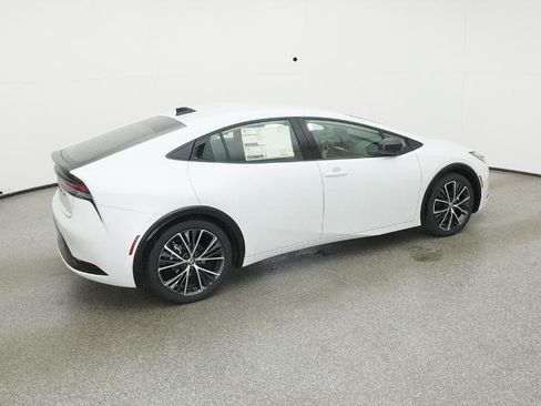 Used 2026 Toyota Prius XLE FWD image 37