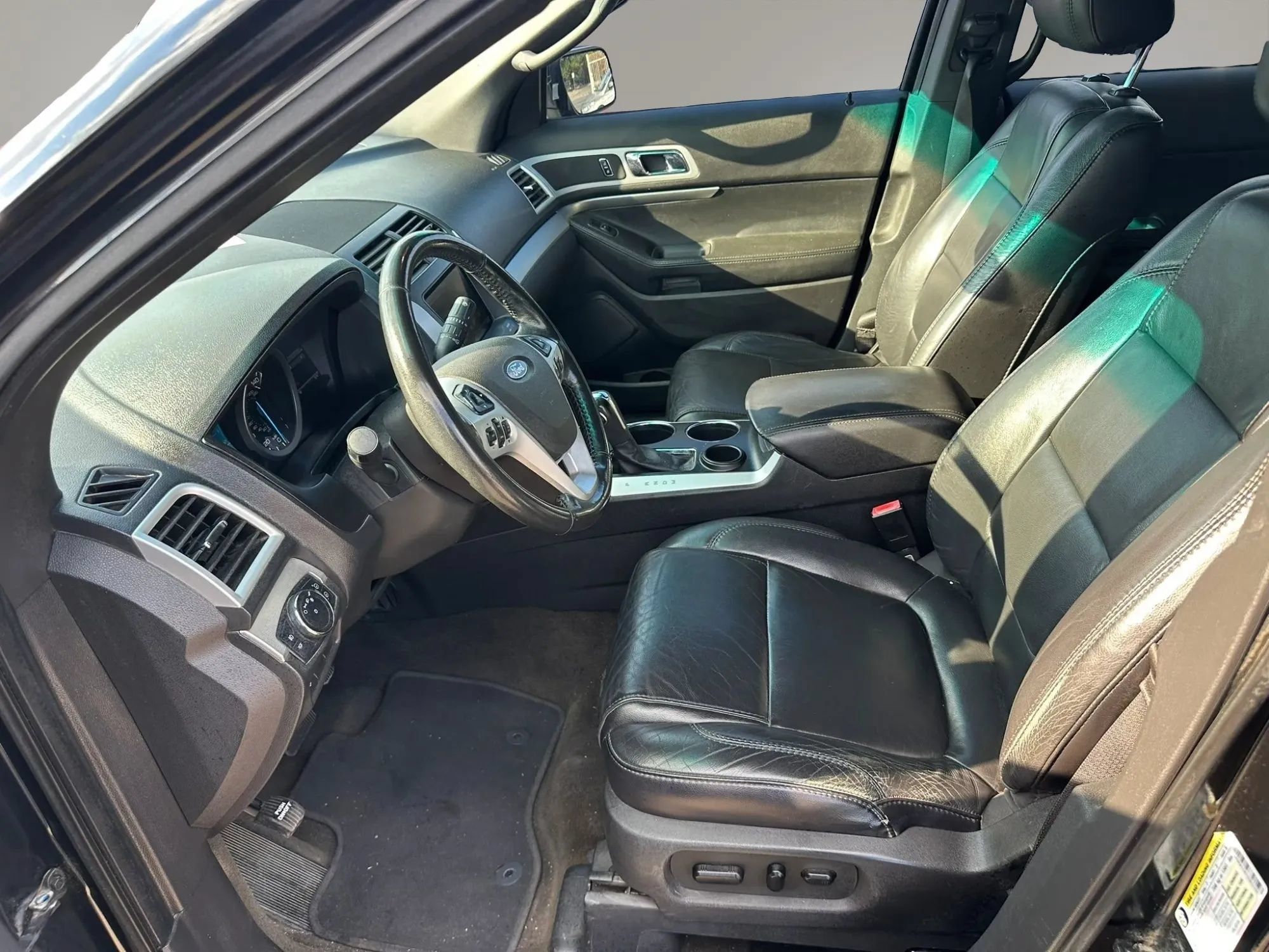 Used 2013 Ford Explorer XLT FWD image 9