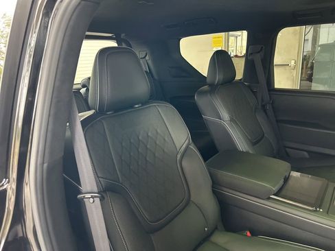 Used 2025 INFINITI QX80 Autograph w/ Premium Cargo Package AWD/4WD image 33