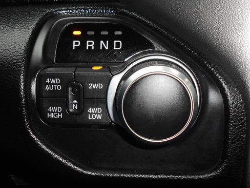 Certified 2019 RAM 1500 Big Horn image 18