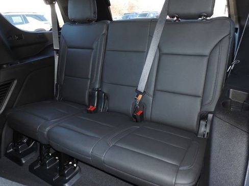 Used 2023 Chevrolet Tahoe Z71 w/ Luxury Package image 26