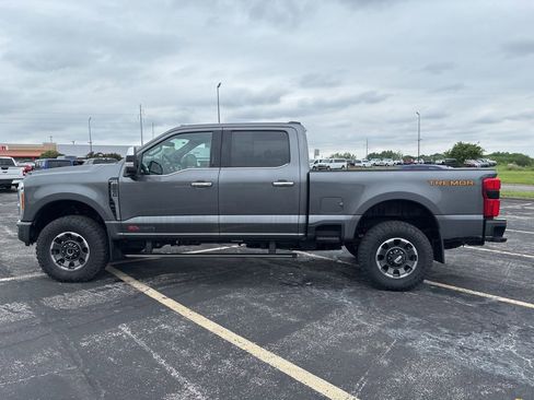 Used 2023 Ford F250 Platinum w/ Tremor Off-Road Package AWD/4WD image 8