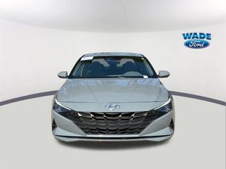 Used 2022 Hyundai Elantra Blue video 2
