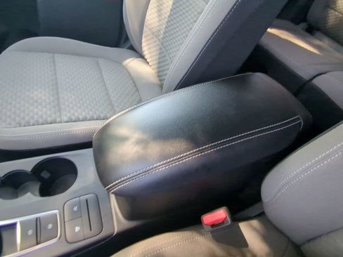 Used 2022 Ford Escape SE w/ Convenience Package image 25