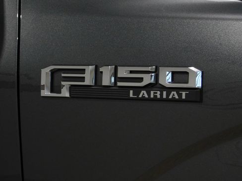 Used 2019 Ford F150 Lariat image 12