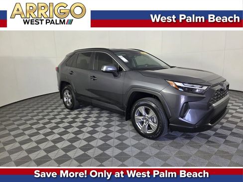 Used 2025 Toyota RAV4 XLE FWD image 1