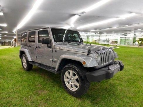 Used 2017 Jeep Wrangler Unlimited Sahara w/ Connectivity Group image 1
