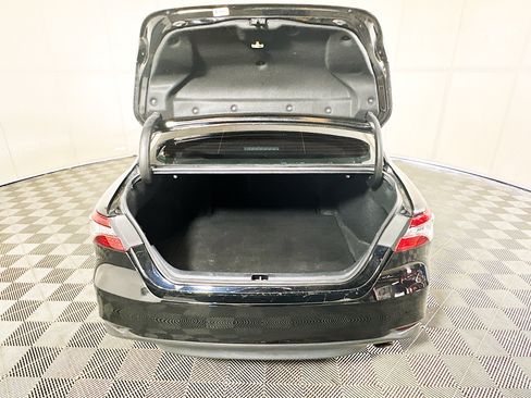 Used 2023 Toyota Camry XLE FWD image 31