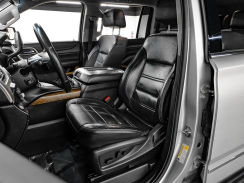 Used 2020 GMC Yukon XL Denali RWD image 38