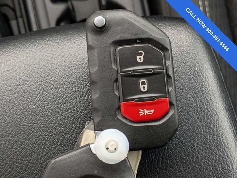 Used 2021 Jeep Wrangler Unlimited Sport AWD/4WD image 33