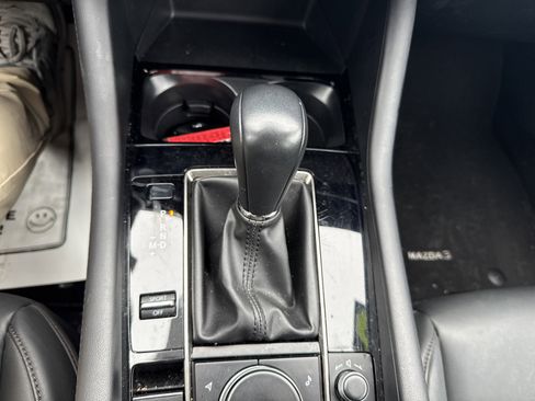 Used 2025 MAZDA MAZDA3 s image 22