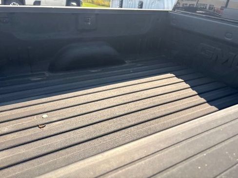 Used 2018 GMC Sierra 1500 SLT AWD/4WD image 14