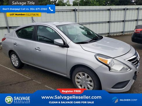 Used 2019 Nissan Versa SV FWD image 5