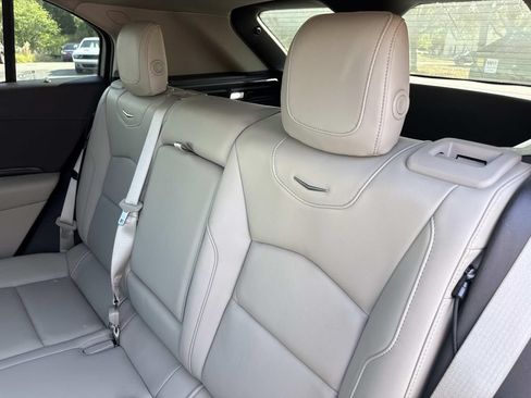 Used 2021 Cadillac XT4 Premium Luxury AWD/4WD image 14