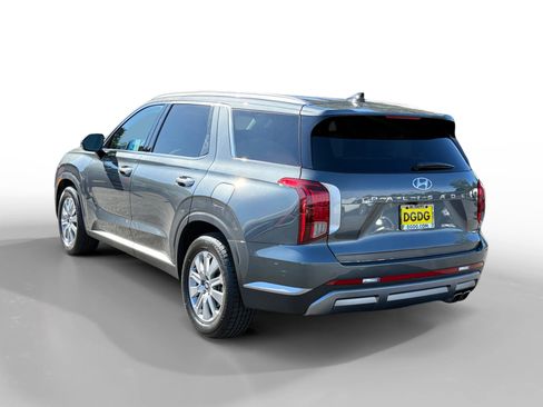 Used 2025 Hyundai Palisade SEL FWD image 3