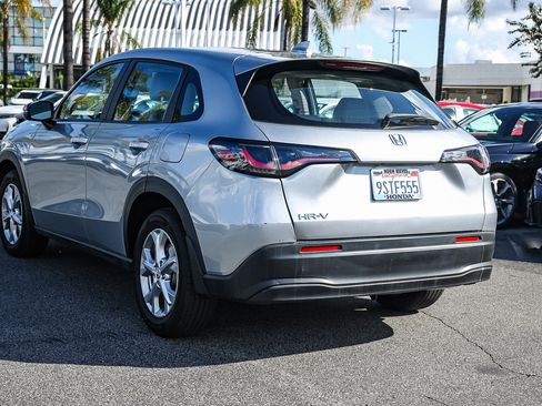 Used 2025 Honda HR-V LX image 4