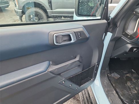 New 2025 Ford Bronco Heritage Edition image 12