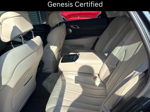 Certified 2022 Genesis G80 2.5T w/ Prestige Package RWD image 7