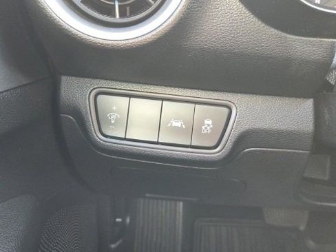 Used 2020 Kia Forte LXS image 13