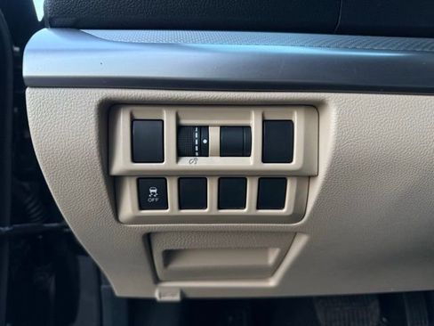 Used 2016 Subaru Outback 2.5i Premium image 17