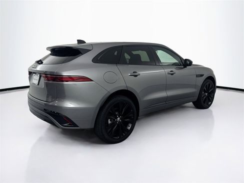 New 2025 Jaguar F-PACE R-Dynamic S image 5