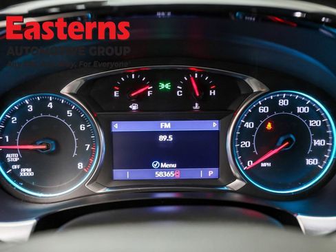 Used 2022 Chevrolet Traverse LT image 18