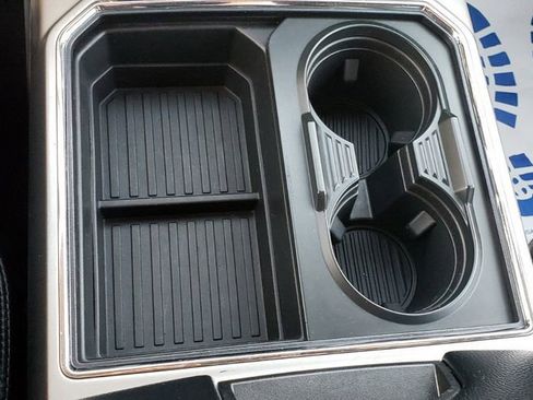 Used 2018 Ford F250 Lariat w/ Chrome Package image 18