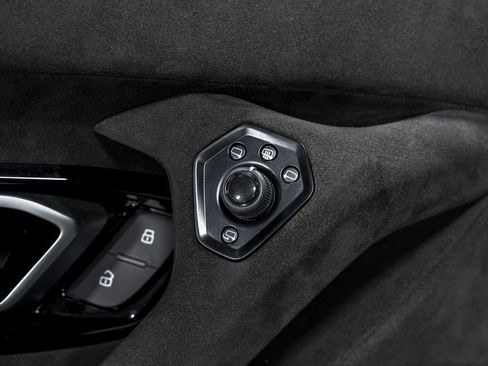Used 2024 Lamborghini Huracan Tecnica RWD image 10