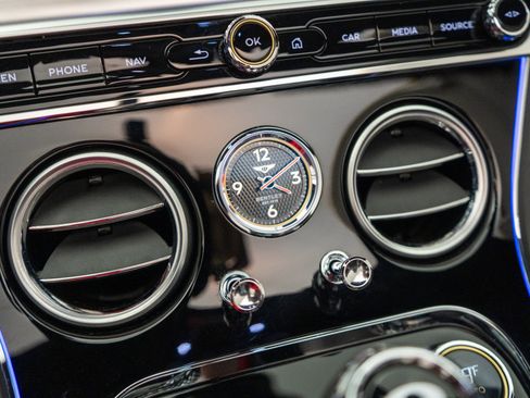 Used 2023 Bentley Continental GT V8 image 30