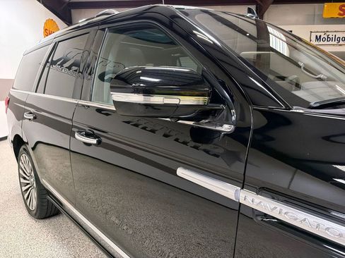 Used 2018 Lincoln Navigator Reserve w/ Technology Package AWD/4WD image 49