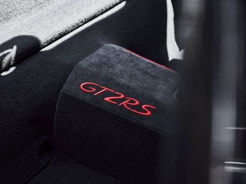 Used 2018 Porsche 911 GT2 RS RWD image 49