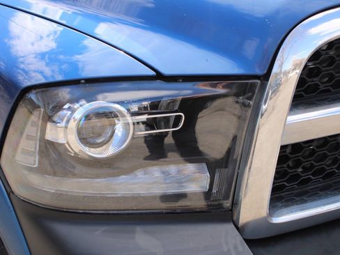 Used 2011 RAM 1500 ST w/ SXT Appearance Group AWD/4WD image 39