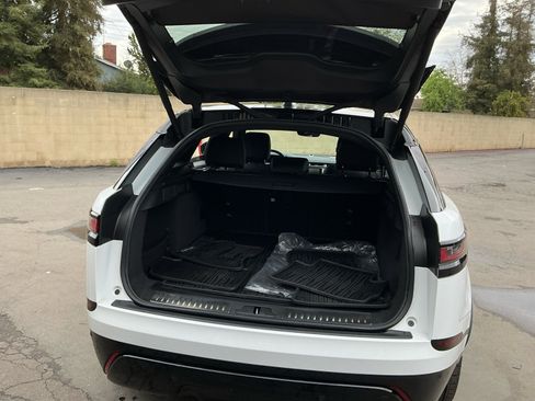 Used 2023 Land Rover Range Rover Velar R-Dynamic S image 26