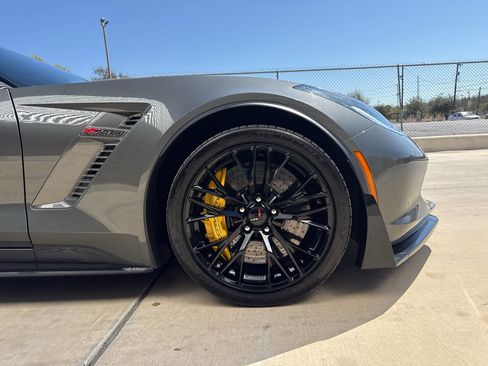 Used 2016 Chevrolet Corvette Z06 w/ 3LZ Preferred Equipment Group image 14