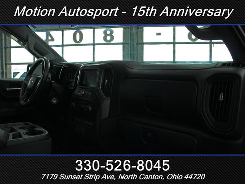 Used 2019 Chevrolet Silverado 1500 Custom Trail Boss w/ Custom Convenience Package AWD/4WD image 30