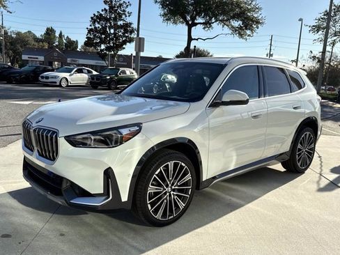 Certified 2025 BMW X1 xDrive28i w/ Convenience Package image 8