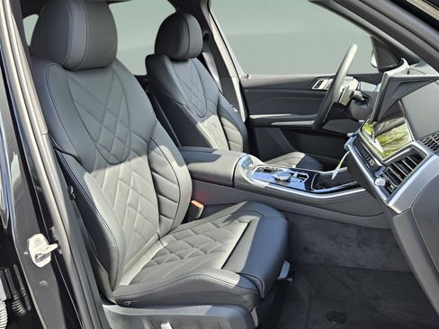 New 2026 BMW X5 sDrive40i image 16