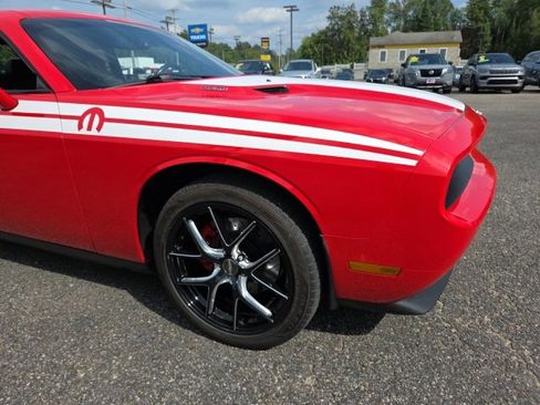 Used 2010 Dodge Challenger R/T image 21