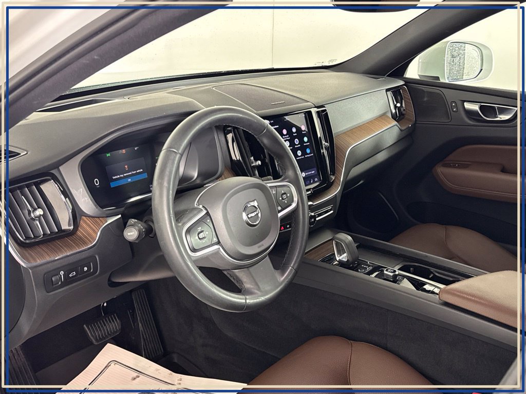 Used 2022 Volvo XC60 T8 Inscription Expression w/ Advanced Package AWD/4WD image 16