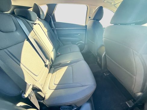 Used 2024 Hyundai Tucson SE image 27