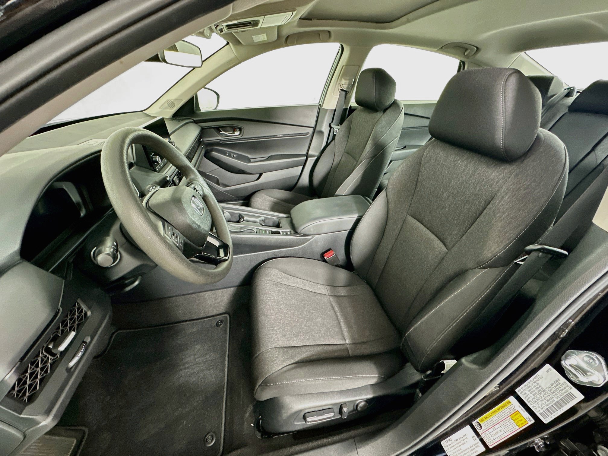 Used 2025 Honda Accord SE image 13