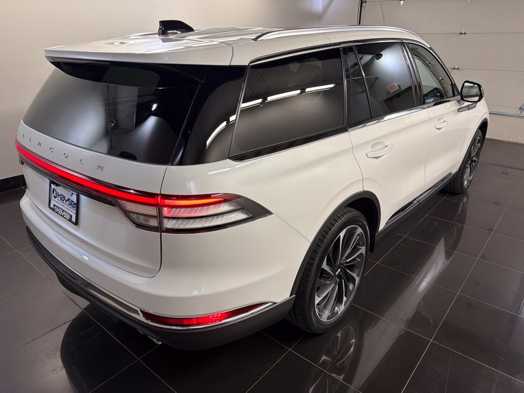 New 2027 Lincoln Aviator Reserve AWD/4WD image 6