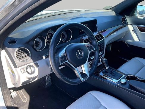Used 2014 Mercedes-Benz C 250 Sedan image 12