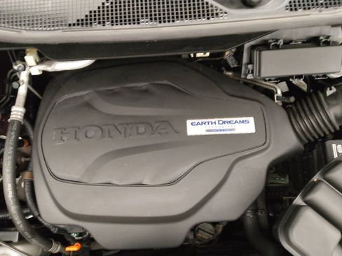 Used 2016 Honda Pilot Touring image 30