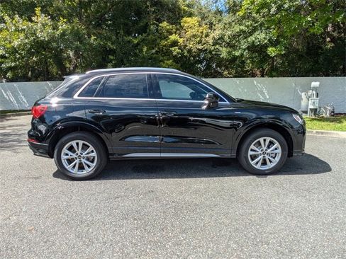 Used 2025 Audi Q3 2.0T Premium w/ Convenience Package image 11