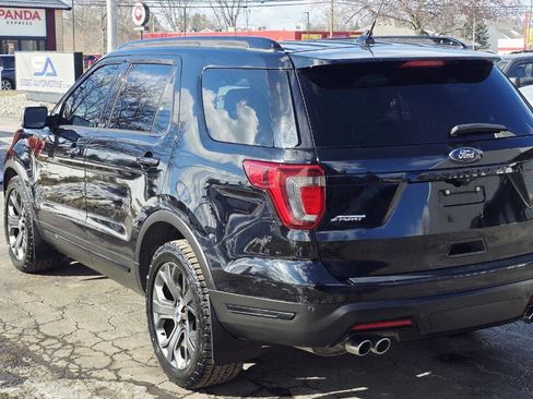 Used 2018 Ford Explorer Sport image 4