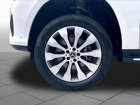 Used 2019 Mercedes-Benz GLS 450 4MATIC image 11
