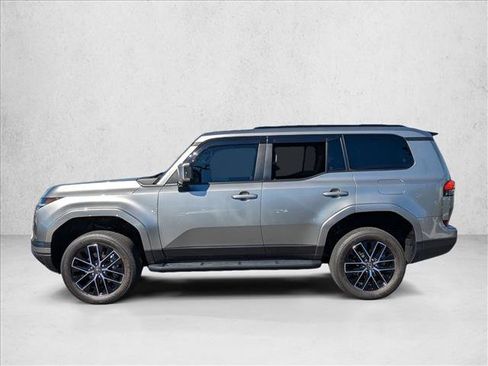 Certified 2024 Lexus GX 550 w/ Cold Area Package AWD/4WD image 9